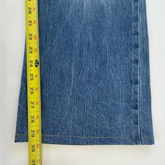 J.Crew Women's Mid rise Button Fly Straight Leg Boy Jeans Size 33 - Picture 8 of 8